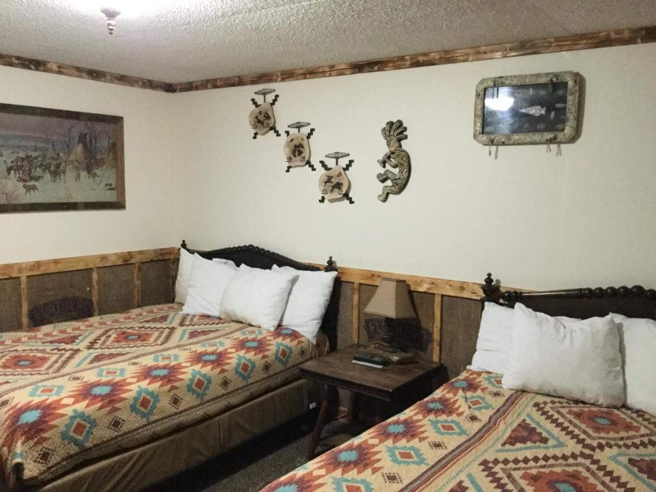 Black Bear Motel Davenport Exterior photo